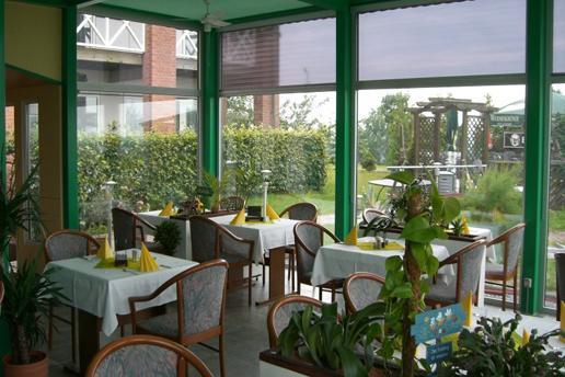 Greenline Hotel Hellfeld Neubrandenburg Exterior foto